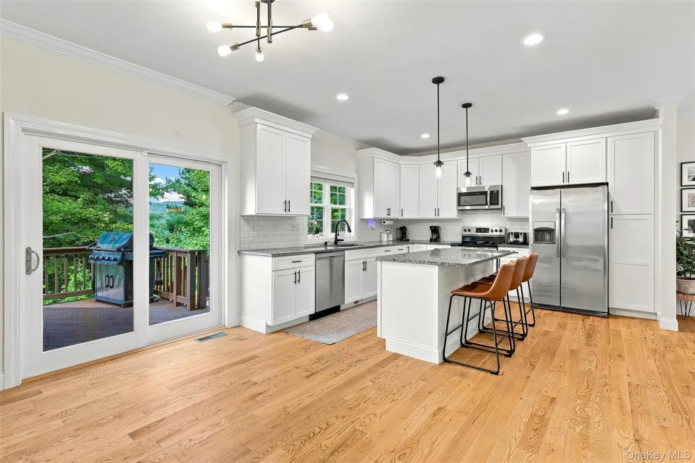 39 E Hill Road Cortlandt Manor, NY 10567