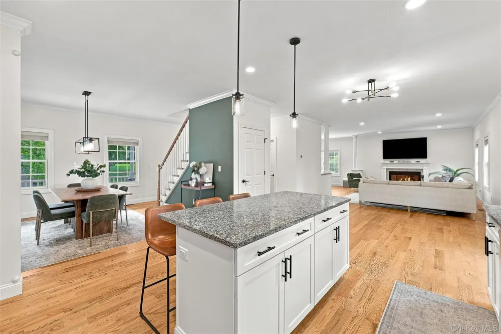39 E Hill Road Cortlandt Manor, NY 10567