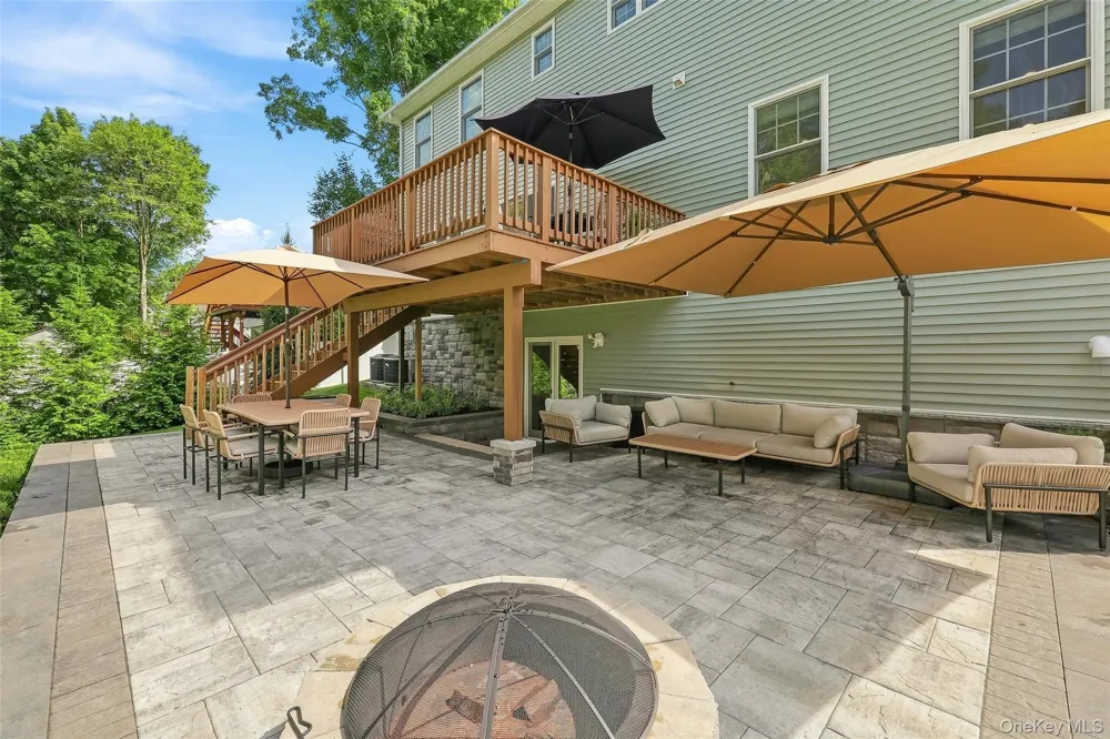 39 E Hill Road Cortlandt Manor, NY 10567