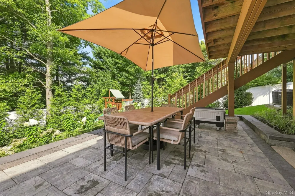 39 E Hill Road Cortlandt Manor, NY 10567