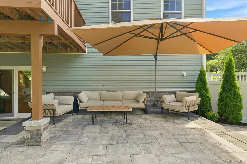 39 E Hill Road Cortlandt Manor, NY 10567