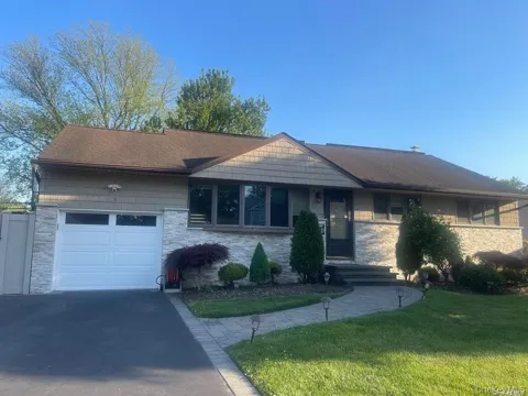 14 Hicks Avenue