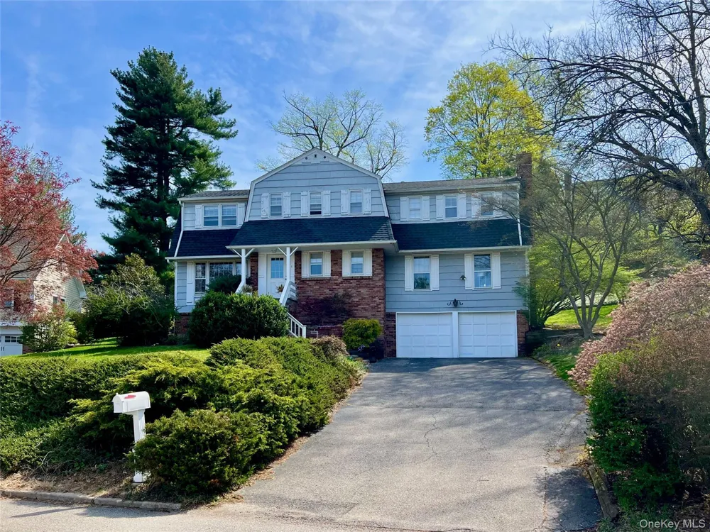 14 Powder Horn Way Tarrytown, NY 10591