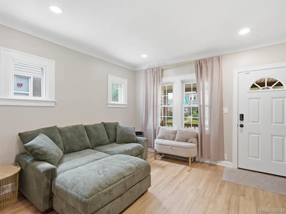 315 Leroy Street Ferndale City, MI 48220