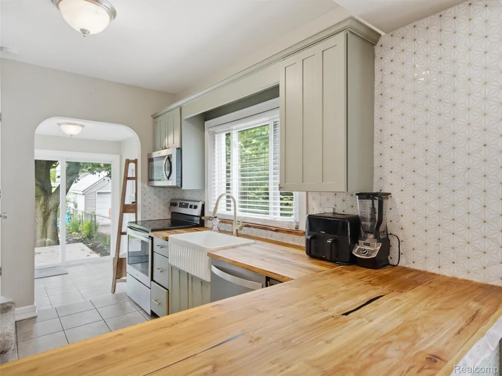 315 Leroy Street Ferndale City, MI 48220