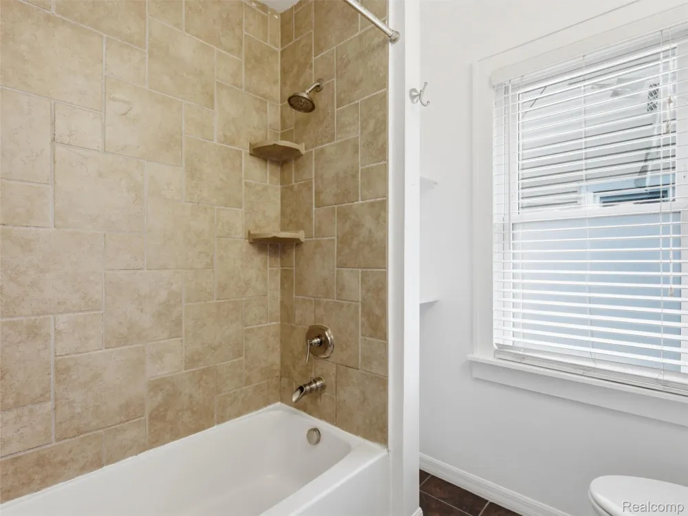 315 Leroy Street Ferndale City, MI 48220