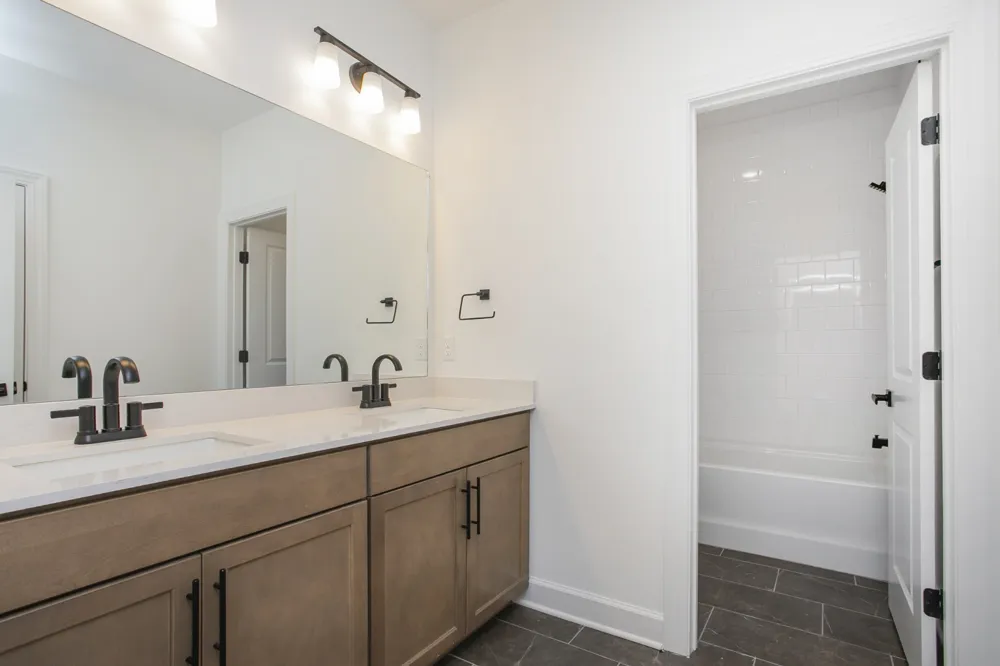 132 West Cassa Way Mount Juliet, TN 37122