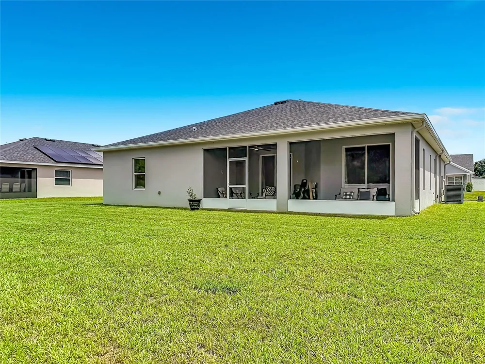 1069 SANDPIPER LOOP Winter Haven, FL 33881
