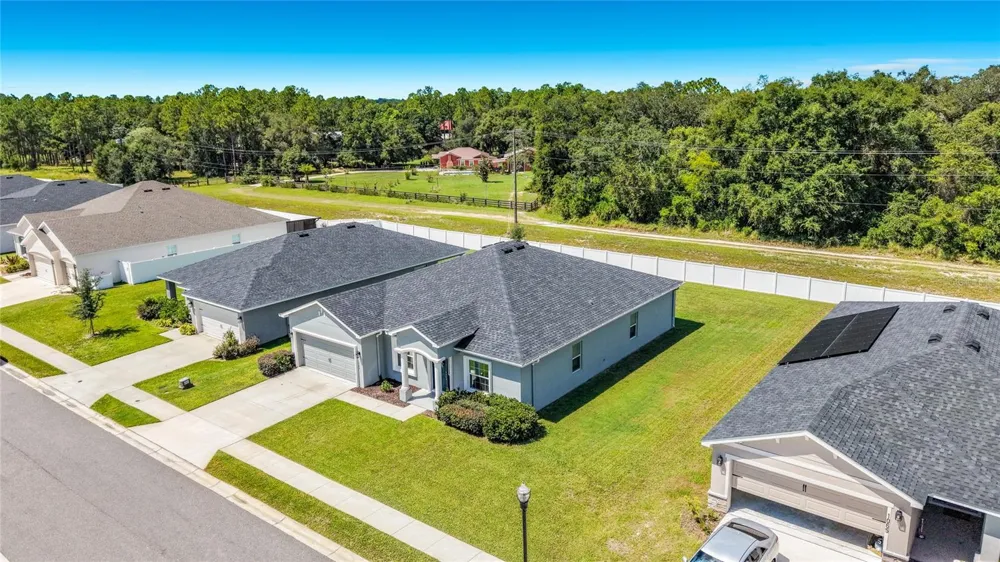 1069 SANDPIPER LOOP Winter Haven, FL 33881