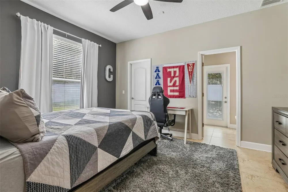 2431 PONKAN SUMMIT DRIVE Apopka, FL 32712