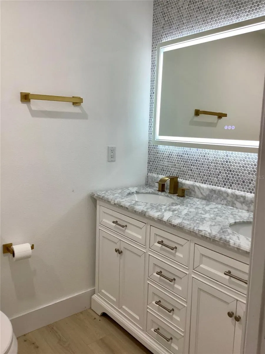 2370 BAHIA VISTA STREET Sarasota, FL 34239