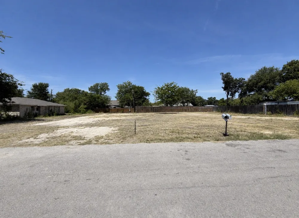16300 Summit Drive Austin, TX 78728