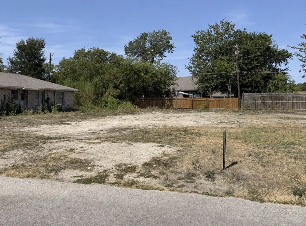 16300 Summit Drive Austin, TX 78728