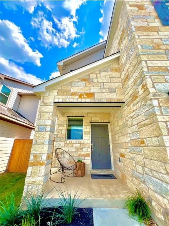208 Langhorne Bend Liberty Hill, TX 78642