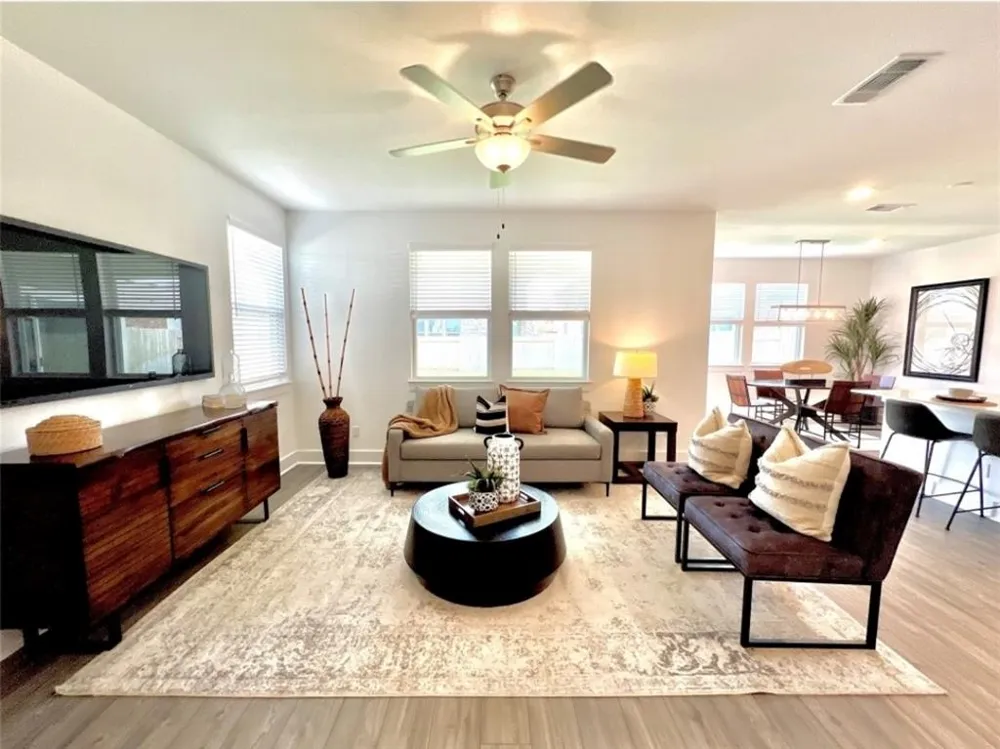 208 Langhorne Bend Liberty Hill, TX 78642