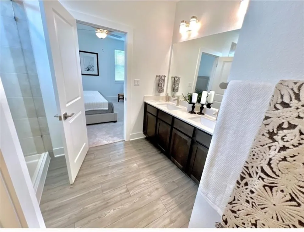 208 Langhorne Bend Liberty Hill, TX 78642
