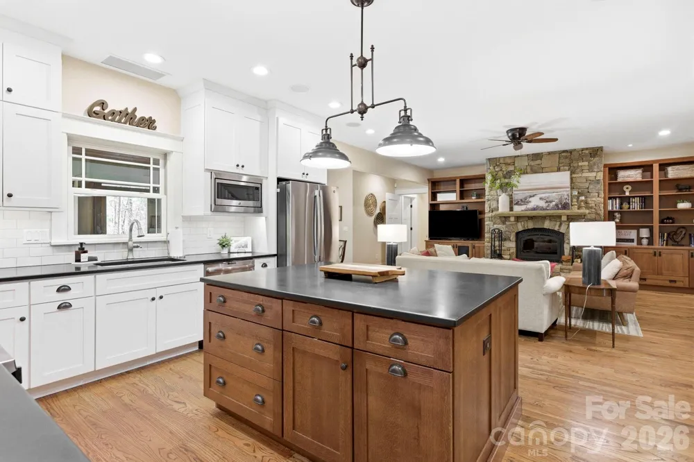 31 Ashbrook Meadows Fletcher, NC 28732