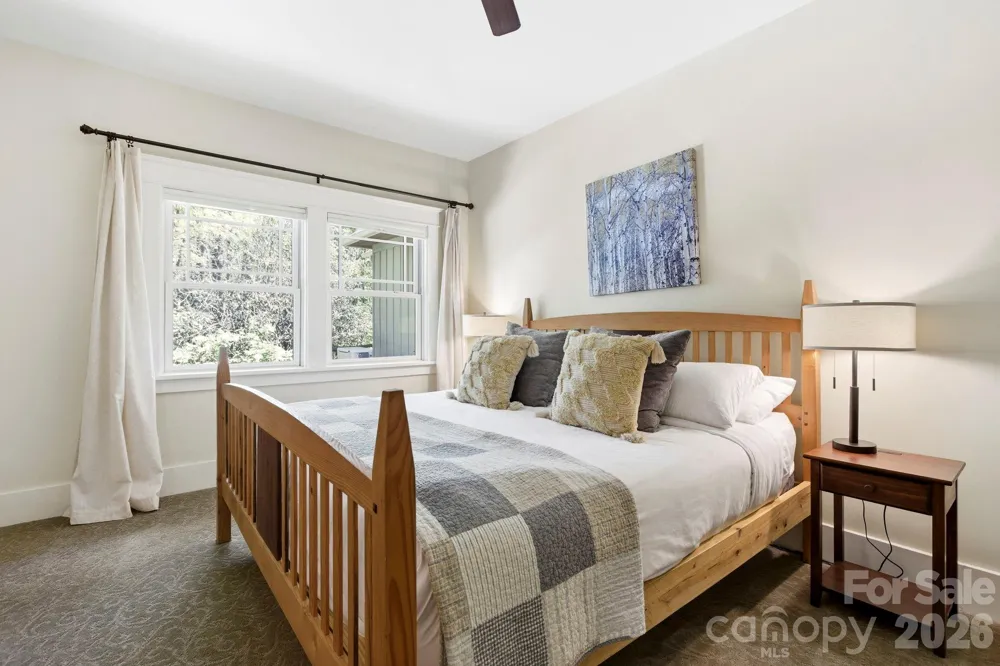 31 Ashbrook Meadows Fletcher, NC 28732
