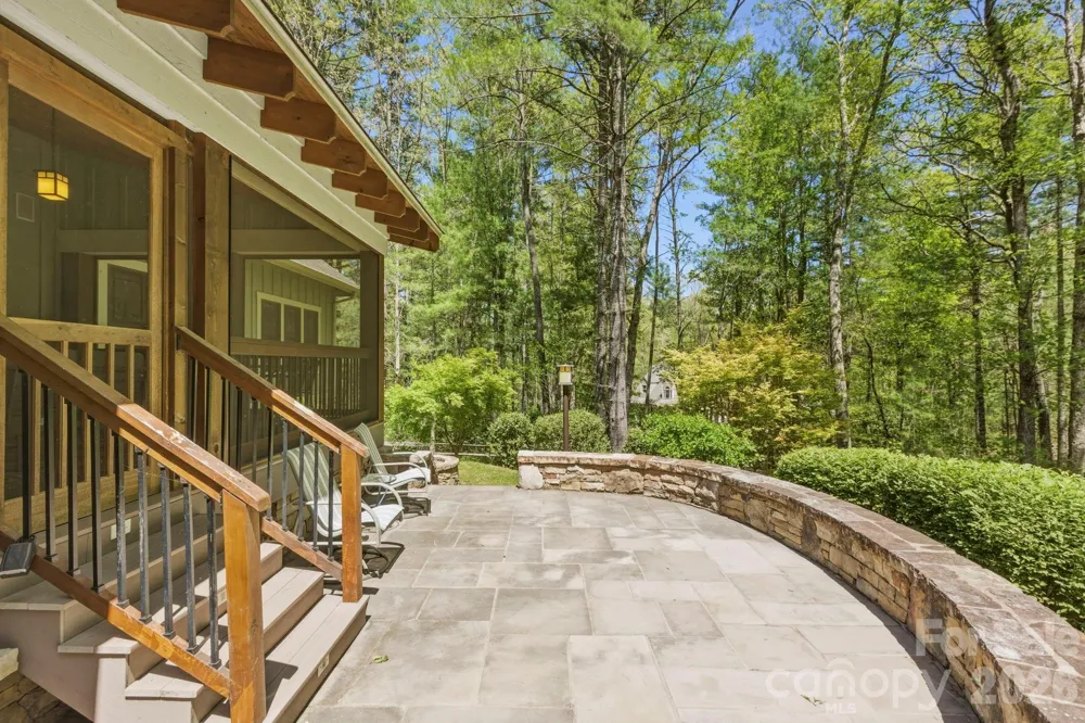 31 Ashbrook Meadows Fletcher, NC 28732
