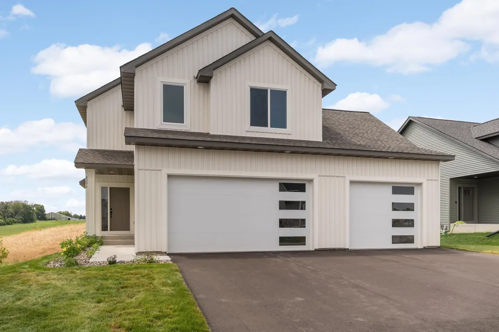 8292 186th Street W Lakeville, MN 55044