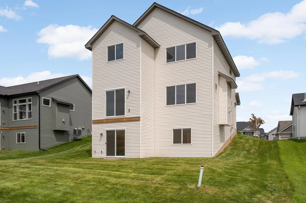 8292 186th Street W Lakeville, MN 55044