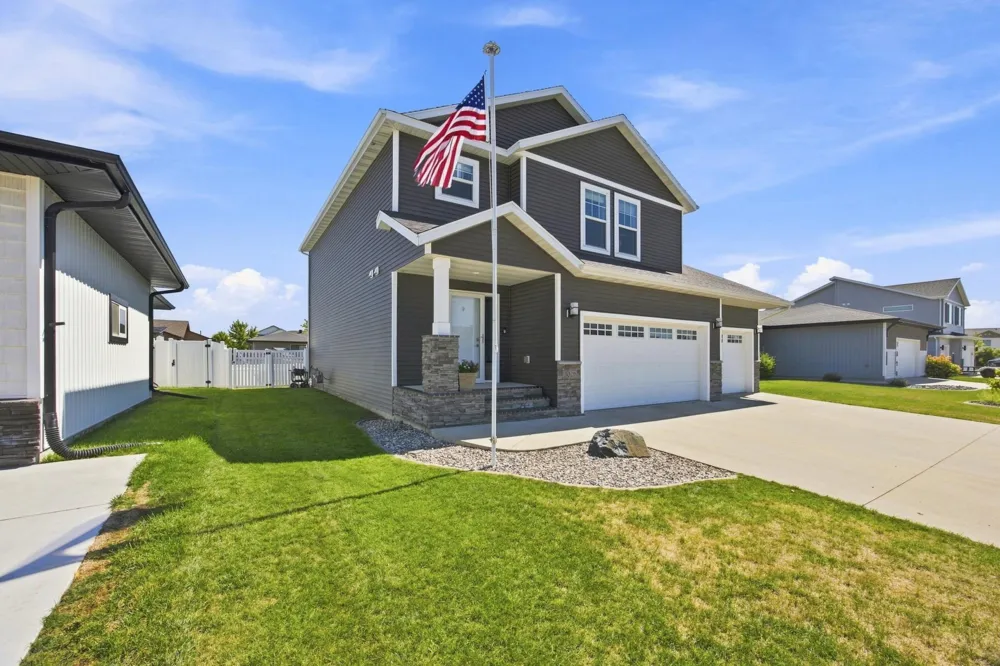 3029 2nd Street E West Fargo, ND 58078