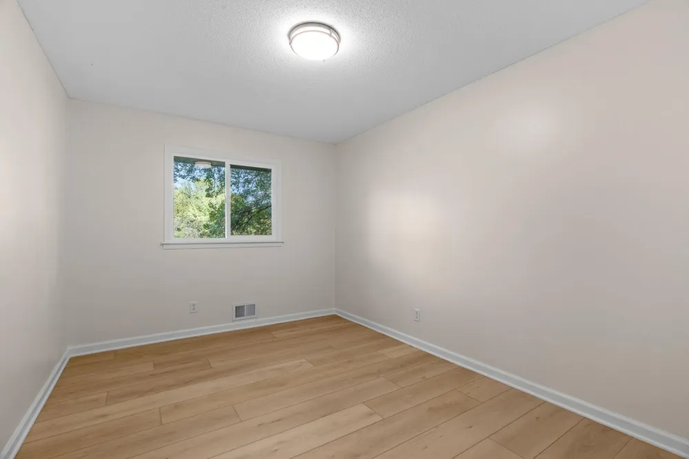 9068 Rice Lake Road Maple Grove, MN 55369