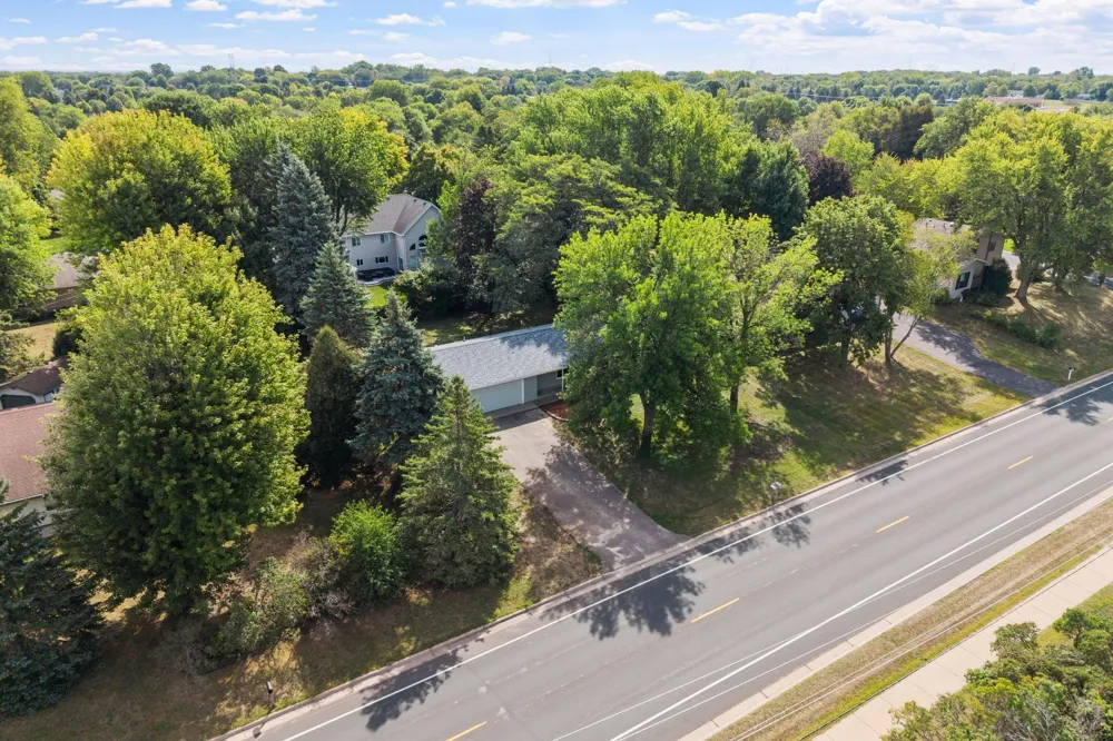 9068 Rice Lake Road Maple Grove, MN 55369