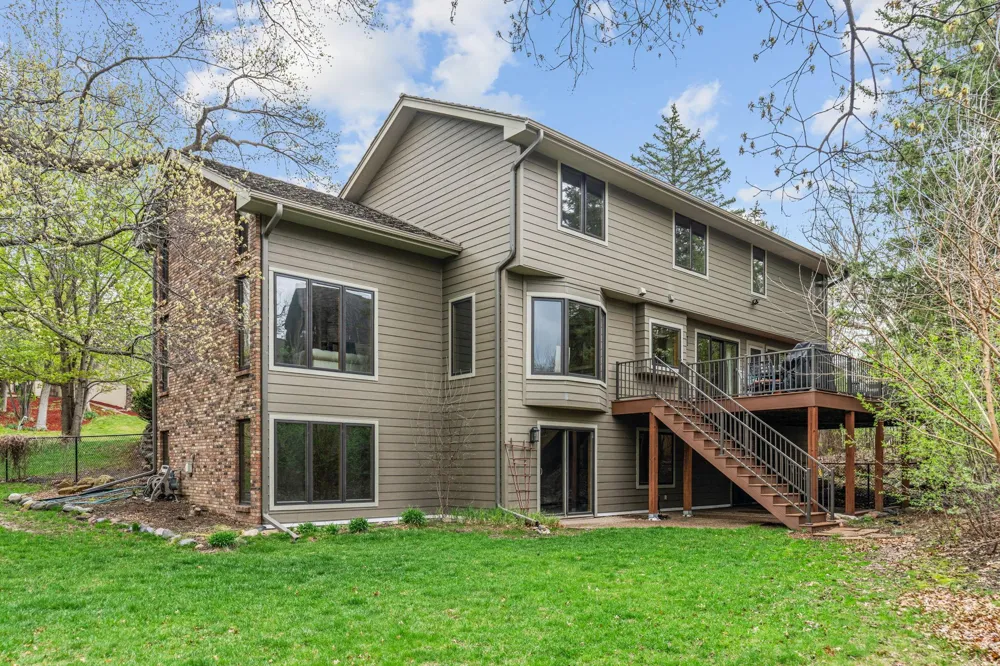 5811 Shannon Drive Edina, MN 55439