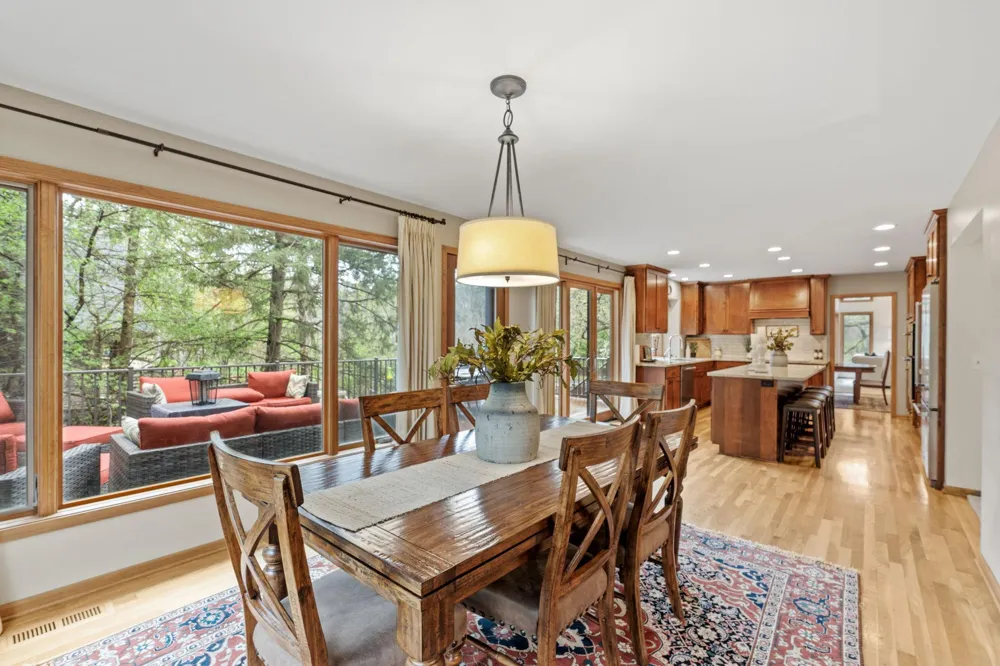 5811 Shannon Drive Edina, MN 55439