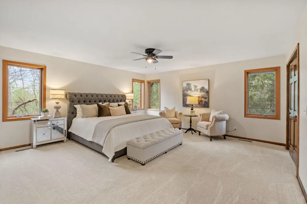 5811 Shannon Drive Edina, MN 55439