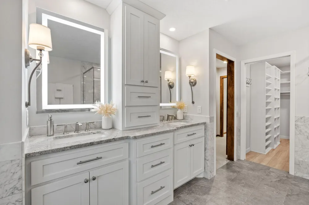 5811 Shannon Drive Edina, MN 55439