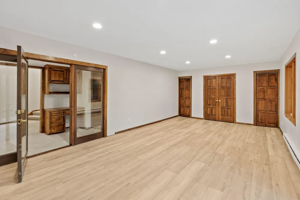 5811 Shannon Drive Edina, MN 55439