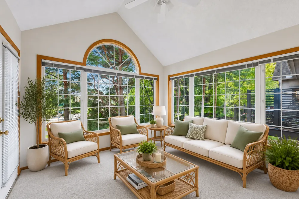 8459 Rosewood Drive Chanhassen, MN 55317