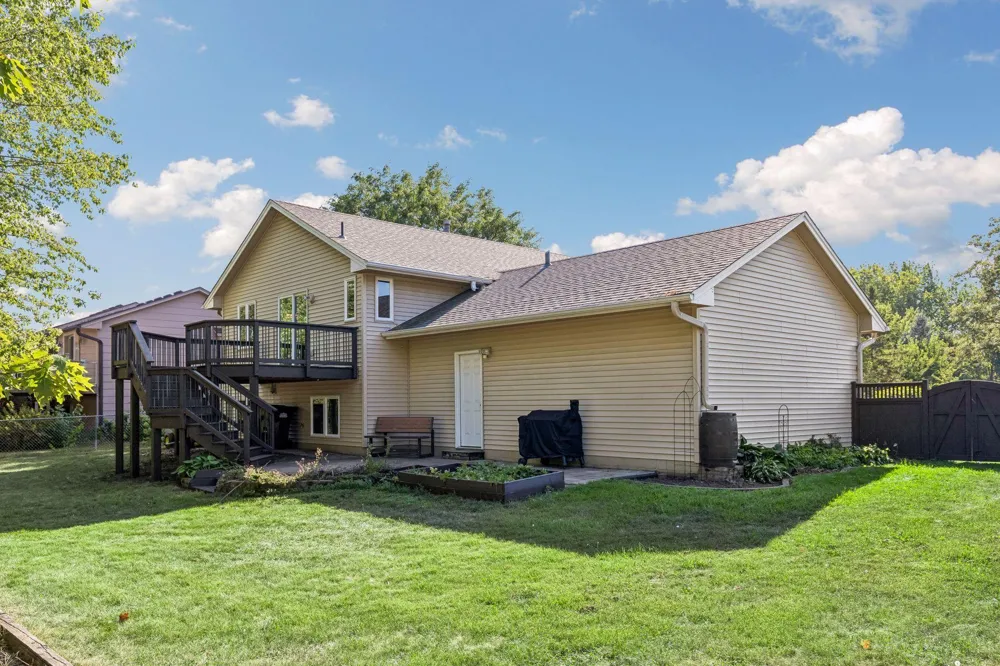 17200 Fieldcrest Avenue Farmington, MN 55024