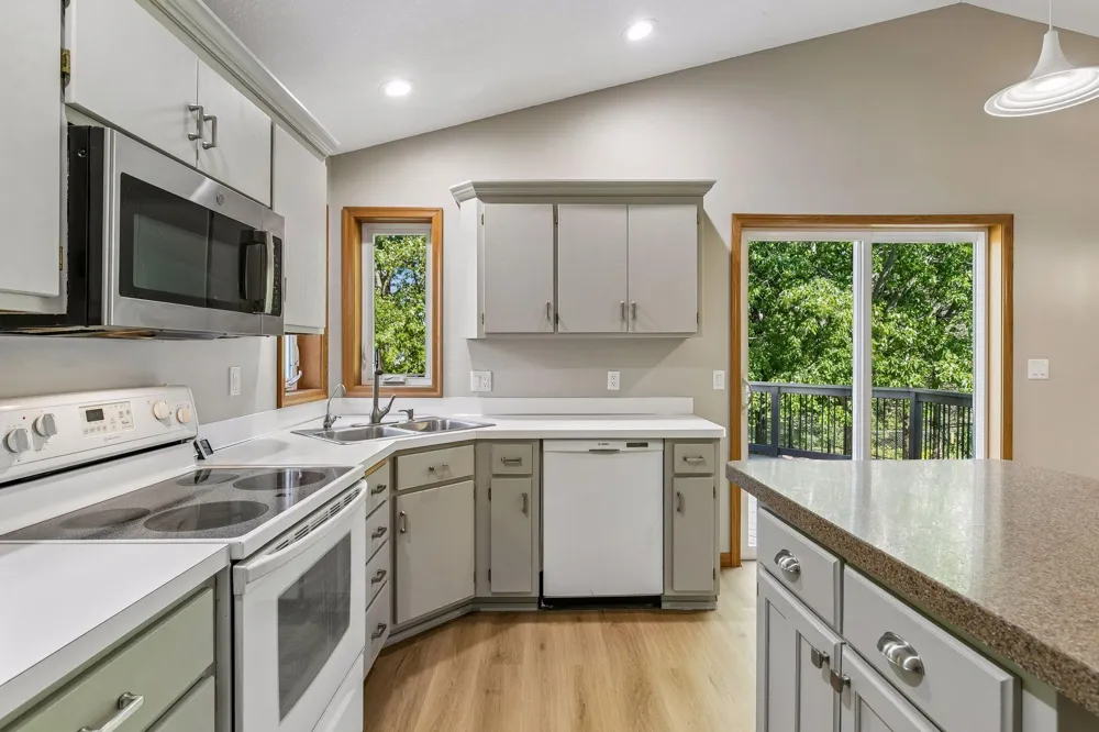 17200 Fieldcrest Avenue Farmington, MN 55024