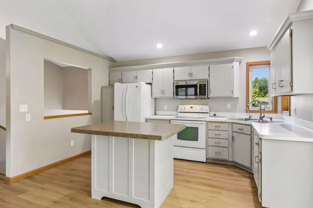 17200 Fieldcrest Avenue Farmington, MN 55024
