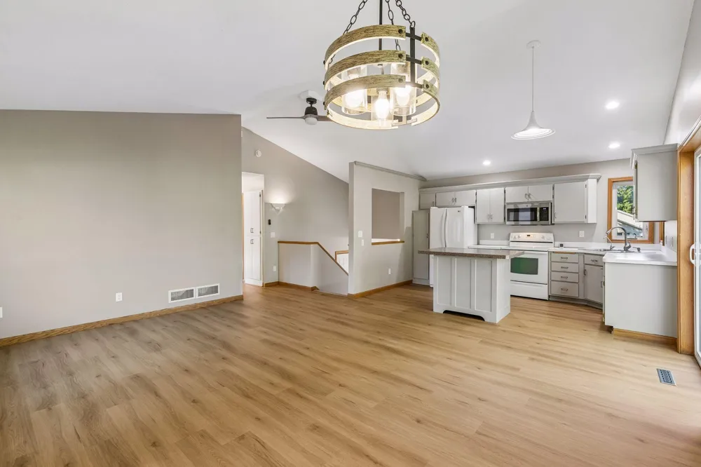 17200 Fieldcrest Avenue Farmington, MN 55024