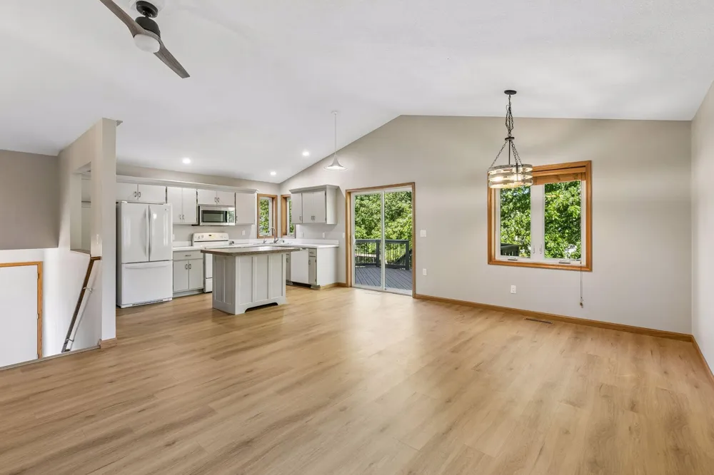 17200 Fieldcrest Avenue Farmington, MN 55024