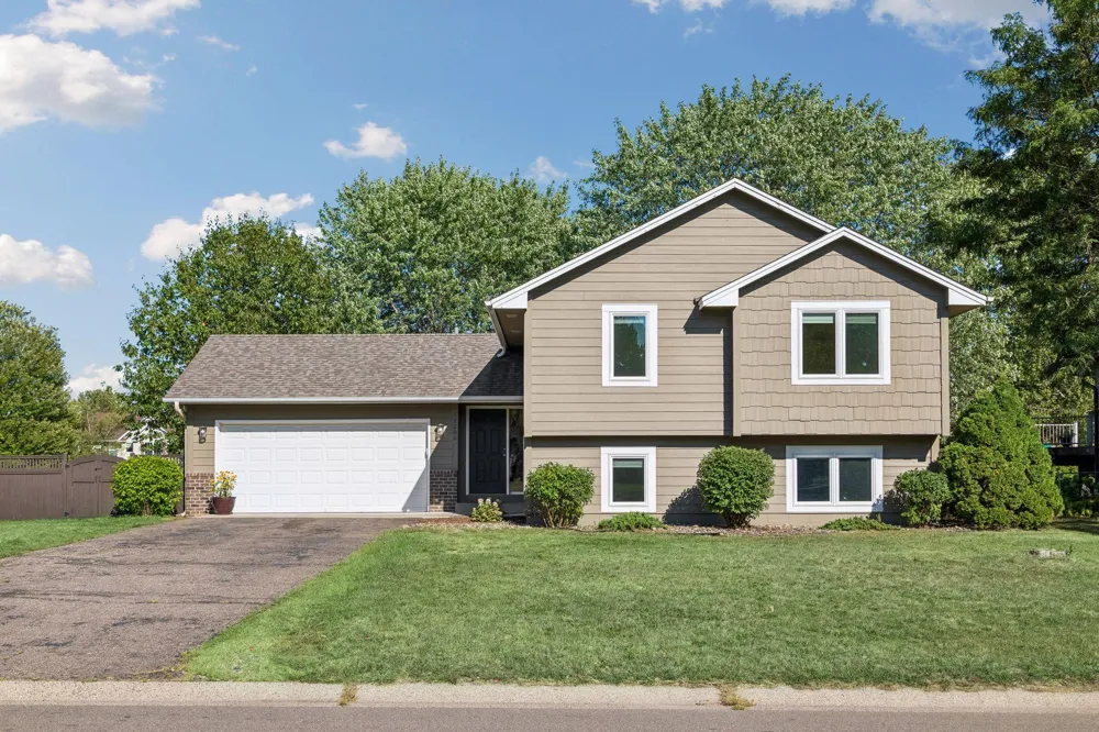 17200 Fieldcrest Avenue Farmington, MN 55024