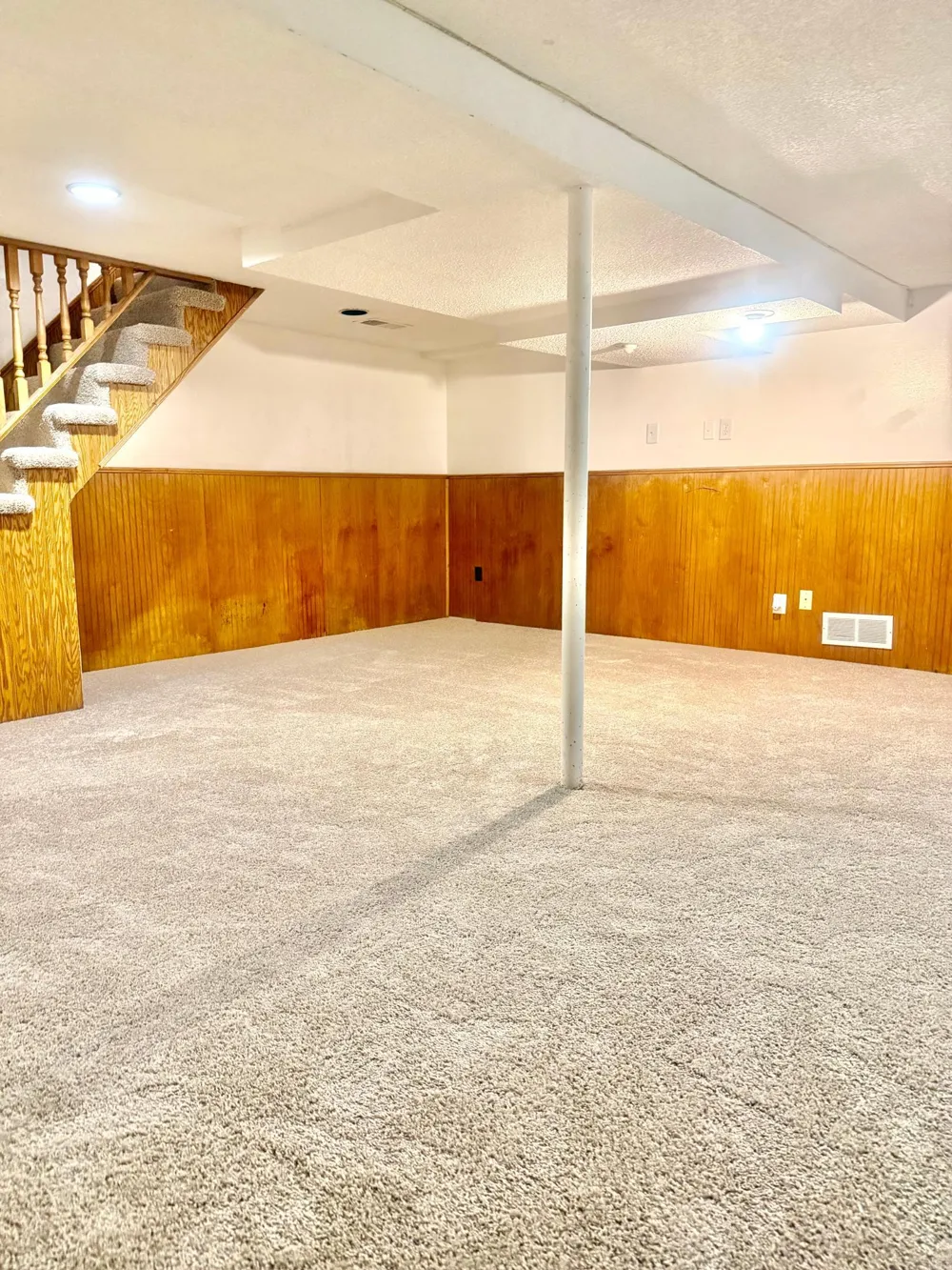 1527 Winchell Street Saint Paul, MN 55106