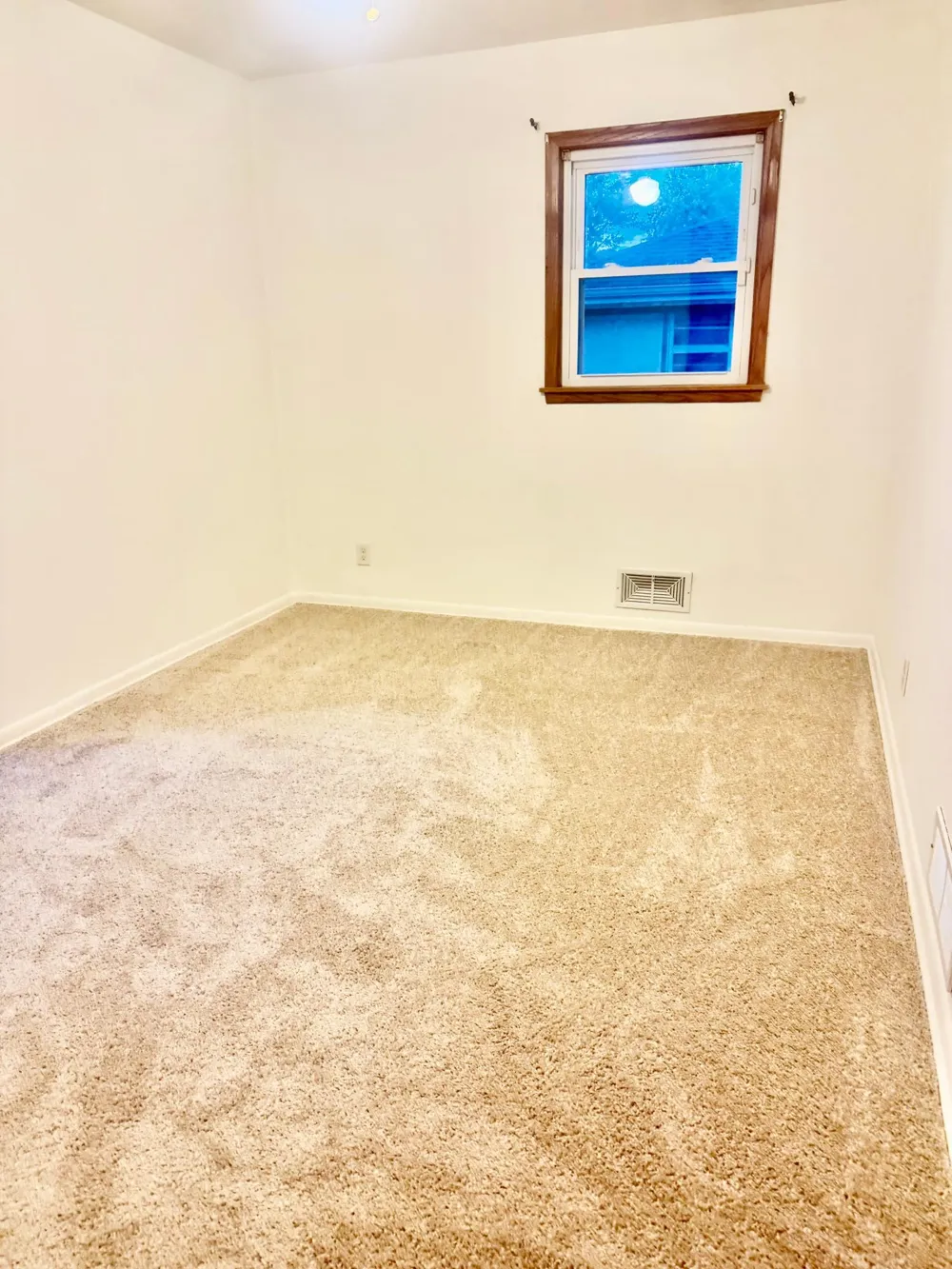 1527 Winchell Street Saint Paul, MN 55106