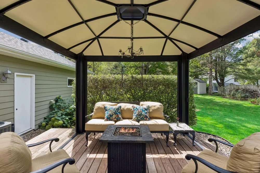 1008 Eagle Ridge Court Stillwater, MN 55082