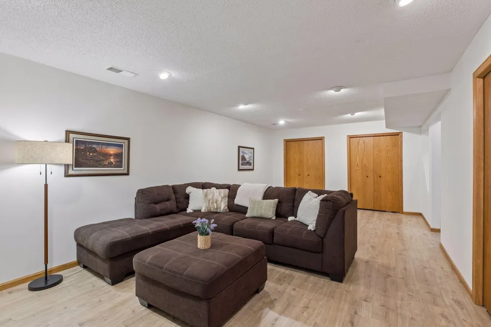 1008 Eagle Ridge Court Stillwater, MN 55082