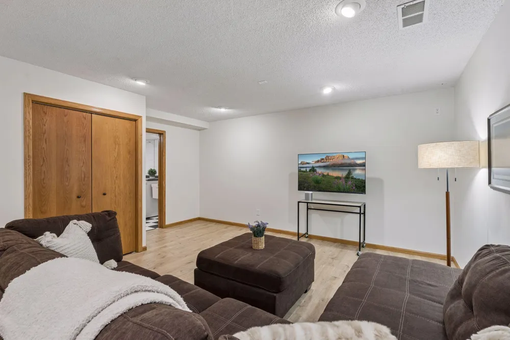1008 Eagle Ridge Court Stillwater, MN 55082