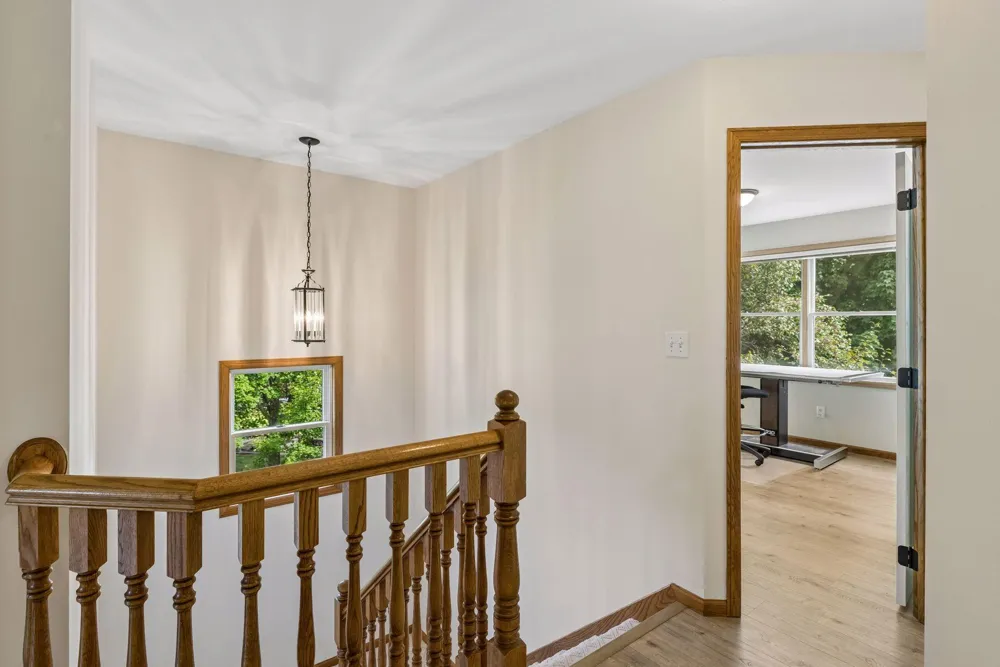 1008 Eagle Ridge Court Stillwater, MN 55082