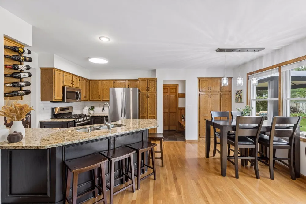 1008 Eagle Ridge Court Stillwater, MN 55082