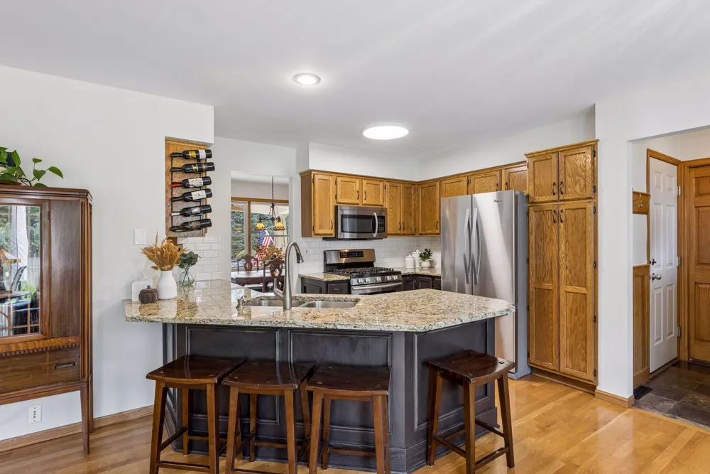 1008 Eagle Ridge Court Stillwater, MN 55082