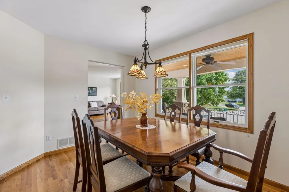 1008 Eagle Ridge Court Stillwater, MN 55082