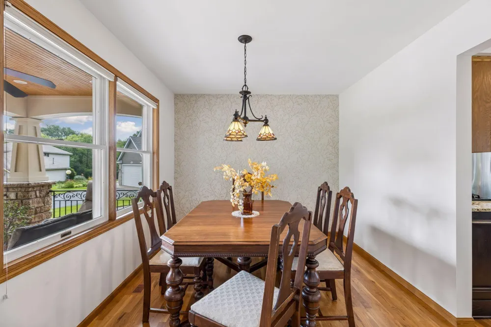1008 Eagle Ridge Court Stillwater, MN 55082